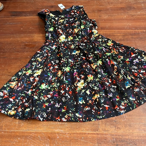 🌻3/$15🌻 GAP dress - Picture 2 of 9